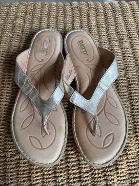 Born Amelie Gold Leather Metallic Slide 10